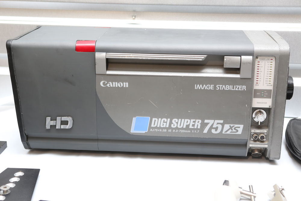 Canon XJ75X9.3B IS 2/3